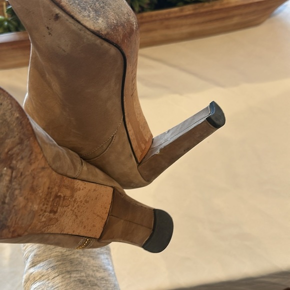 Stuart Weitzman Tan Jump Peep Toe Bootie booties Size 11 - Picture 6 of 7